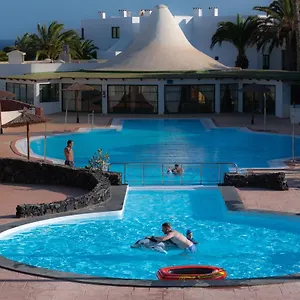 https://apartamento-en-playa-roca-primer-linea-de-mar-05.in-canary-islands.com