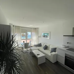 5 En Primera Línea De Playa Con Vistas Al Mar Apartamento